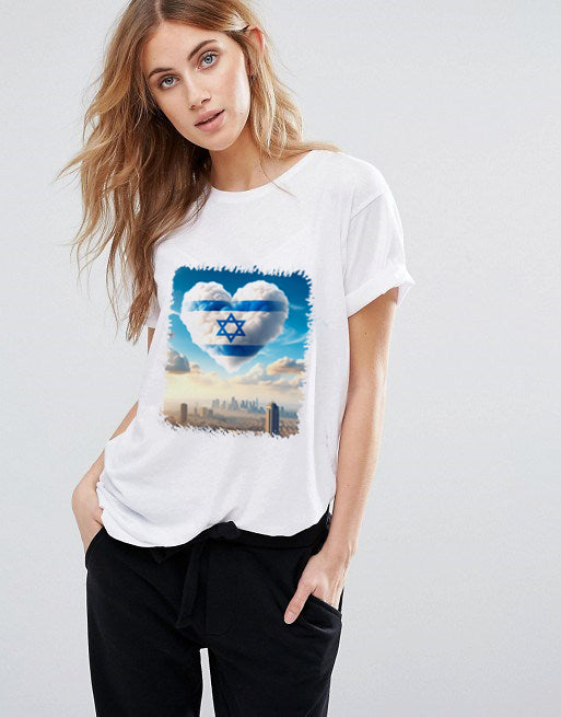 חולצות בעיצוב "ענן הלב" במגוון מידות לבחירה