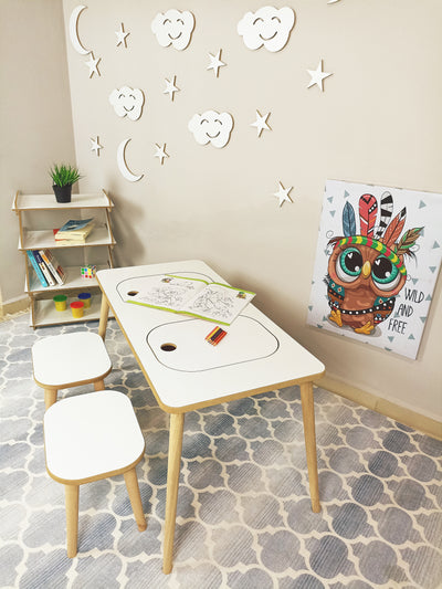 סט שולחן ושני שרפרפים לילדים Yuki LD1 אורן משולב לבן- מבית HOMAX משלוח חינם